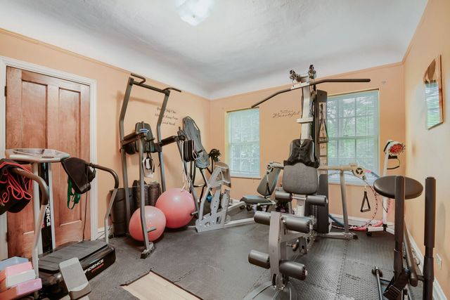 9101 S Hoyne Avenue, Chicago, IL 60643