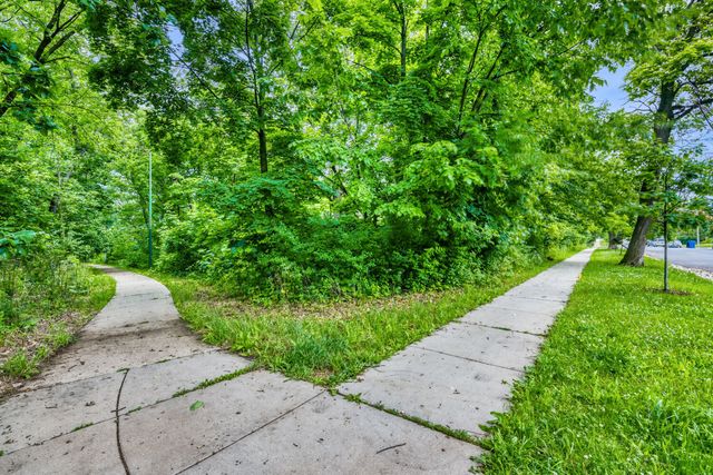9101 S Hoyne Avenue, Chicago, IL 60643