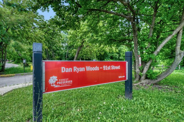 9101 S Hoyne Avenue, Chicago, IL 60643