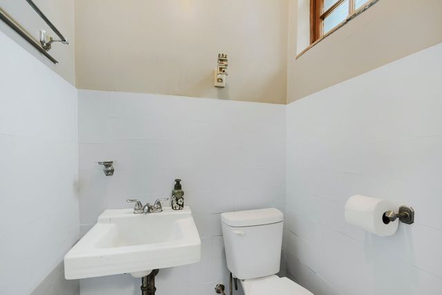 9101 S Hoyne Avenue, Chicago, IL 60643
