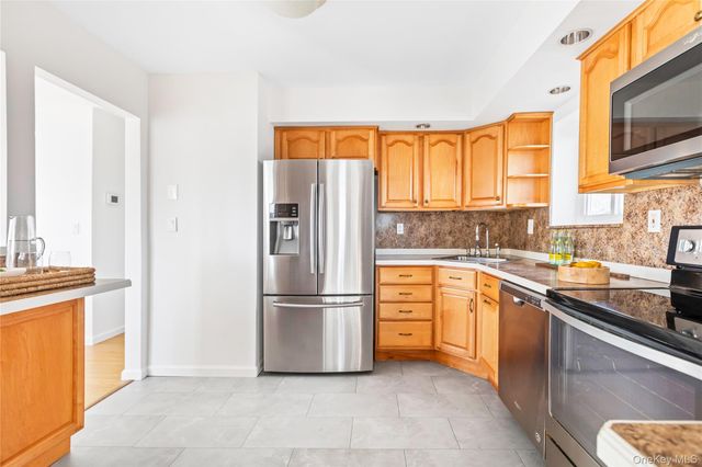 15 Shore Drive, Mastic Beach, NY 11951