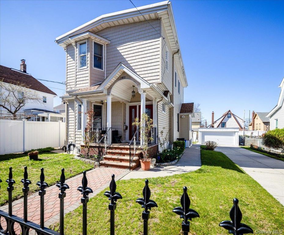 14811 10th Avenue, Whitestone, NY 11357 — exterior