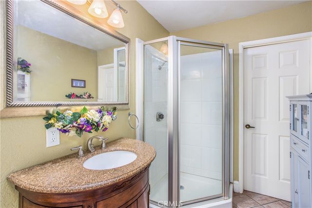 435 W Indian School, Banning, CA 92220