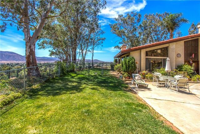 435 W Indian School, Banning, CA 92220