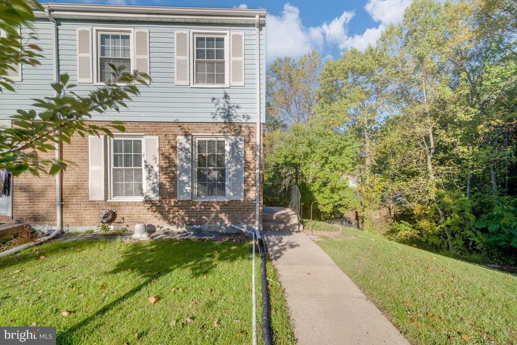 8560 HYDRA LN #11K, Nottingham, MD 21236