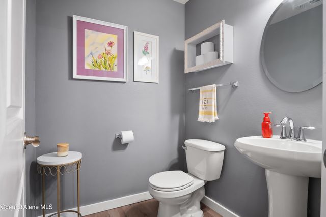 118 E Maryanna Ln, Hayden, ID 83835