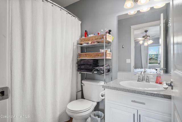 118 E Maryanna Ln, Hayden, ID 83835