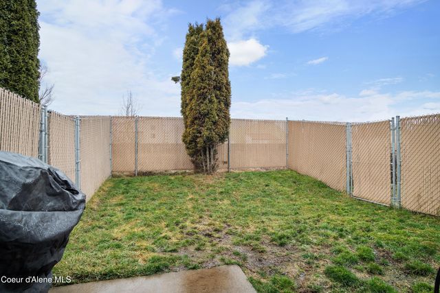 118 E Maryanna Ln, Hayden, ID 83835