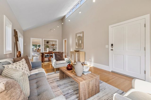 46 Ardmore Rd, Kensington, CA 94707