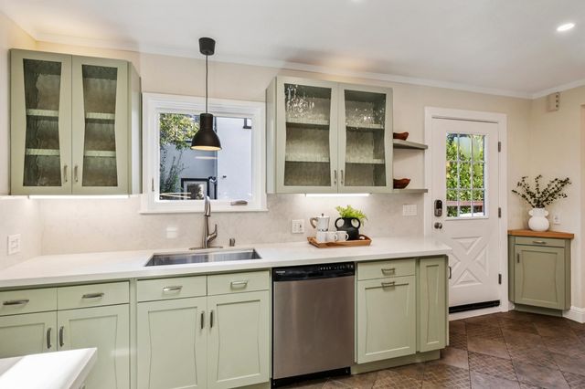 46 Ardmore Rd, Kensington, CA 94707