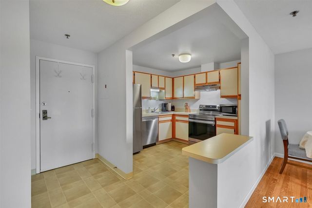 111 Dekoven Drive 1105, Middletown, CT 06457