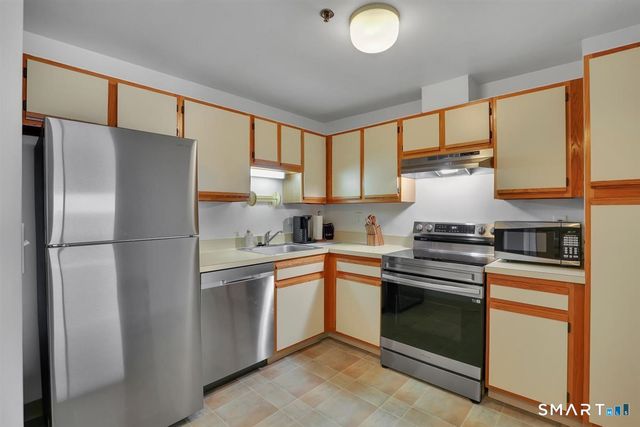 111 Dekoven Drive 1105, Middletown, CT 06457