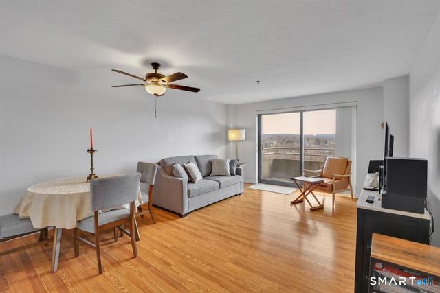 111 Dekoven Drive 1105, Middletown, CT 06457