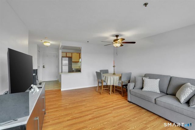 111 Dekoven Drive 1105, Middletown, CT 06457