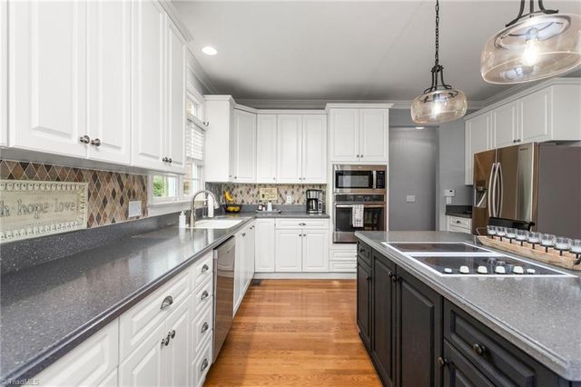 8505 Case Ridge Drive, Oak Ridge, NC 27310