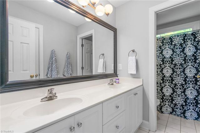 8505 Case Ridge Drive, Oak Ridge, NC 27310