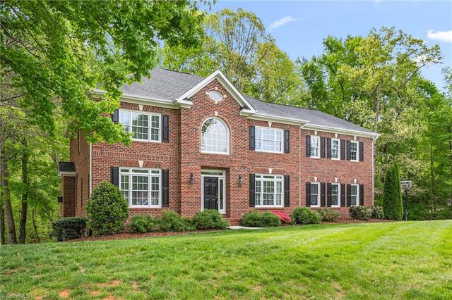 8505 Case Ridge Drive, Oak Ridge, NC 27310
