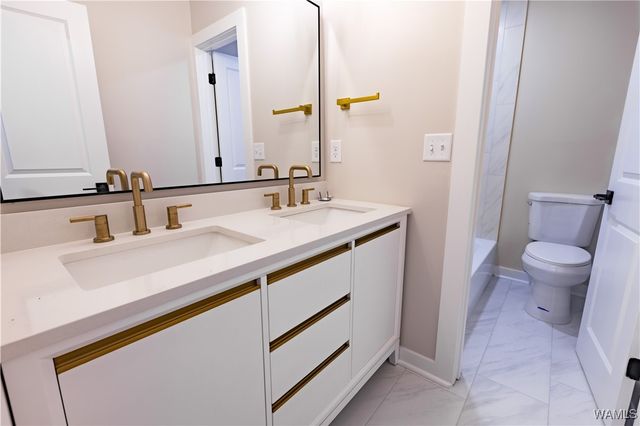 1421 2ND E, Tuscaloosa, AL 35401