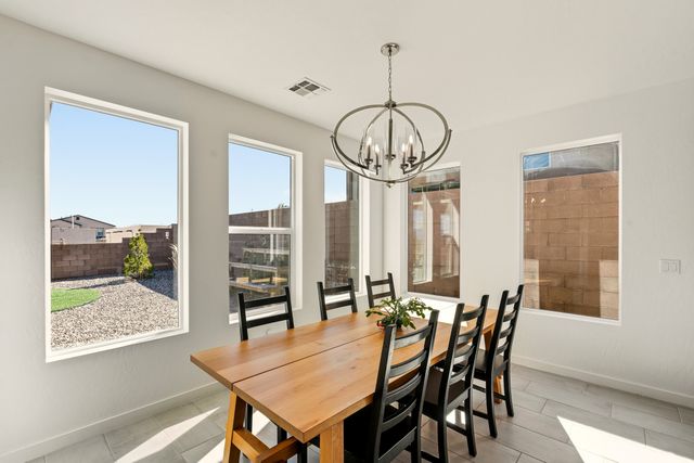 142 Mirador Boulevard, White Rock, NM 87547