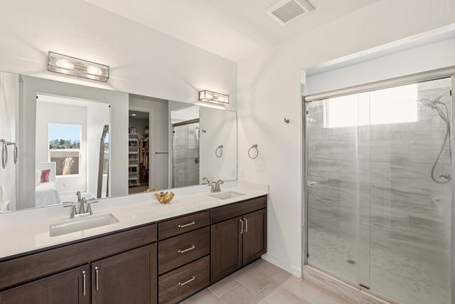 142 Mirador Boulevard, White Rock, NM 87547