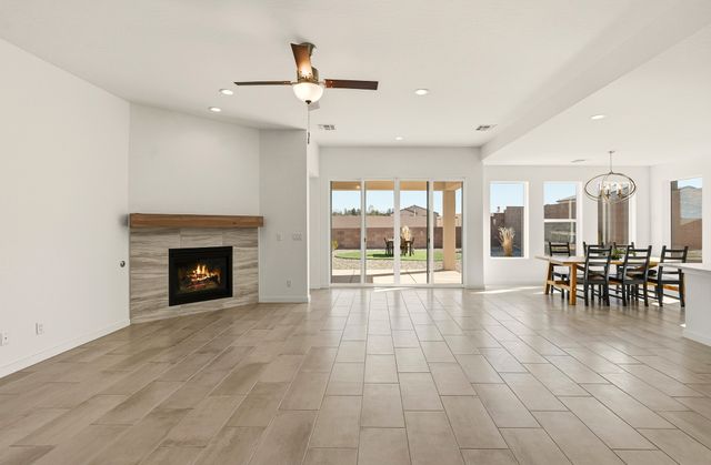 142 Mirador Boulevard, White Rock, NM 87547