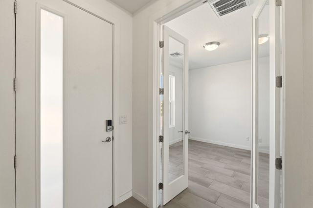 142 Mirador Boulevard, White Rock, NM 87547