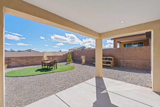 142 Mirador Boulevard, White Rock, NM 87547