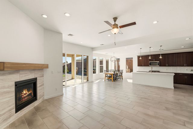 142 Mirador Boulevard, White Rock, NM 87547