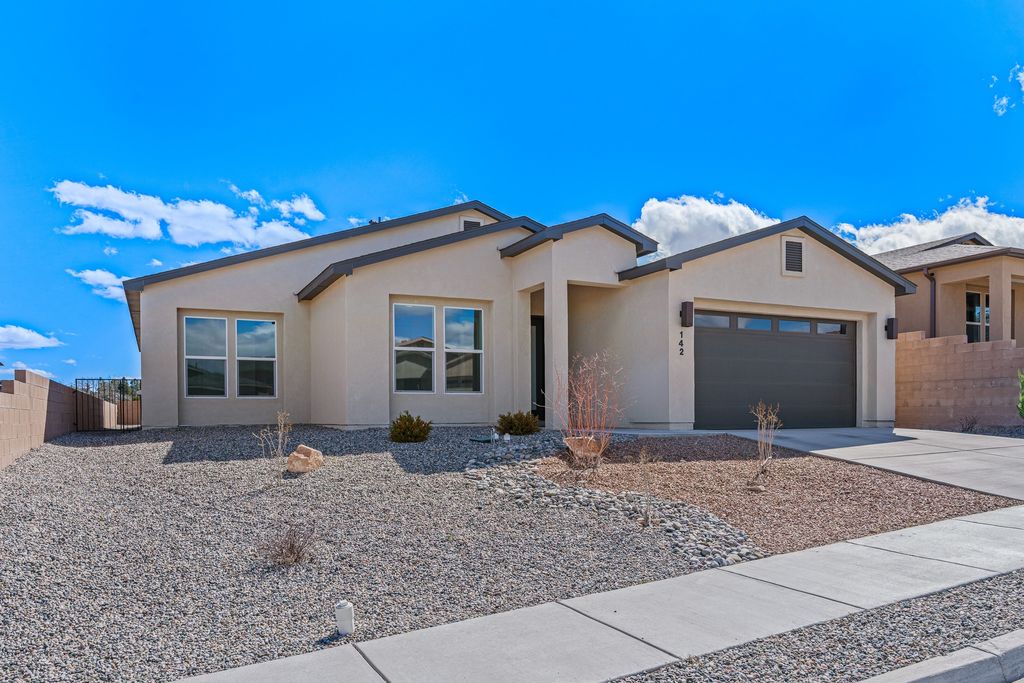 142 Mirador Boulevard, White Rock, NM 87547