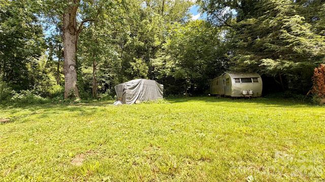 404 Blue Ridge Road, Black Mountain, NC 28711