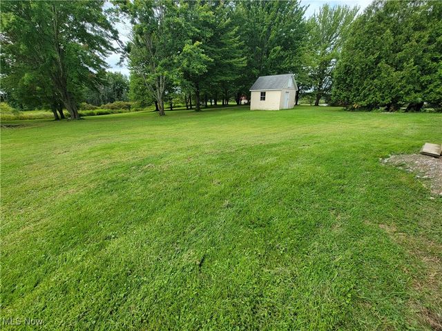 5958 Weaver Road, Conneaut, OH 44030