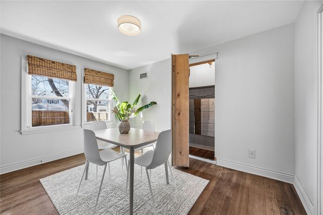 1521 E Court Street, Iowa City, IA 52245