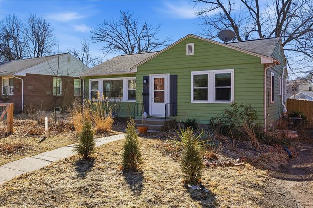 1521 E Court Street, Iowa City, IA 52245