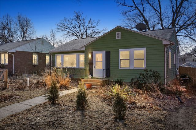 1521 E Court Street, Iowa City, IA 52245