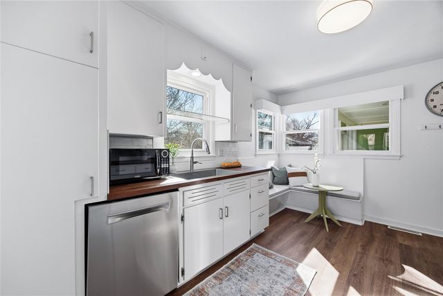 1521 E Court Street, Iowa City, IA 52245