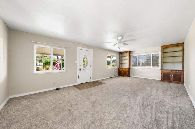 3270 Ayres Holmes Rd, Auburn, CA 95602