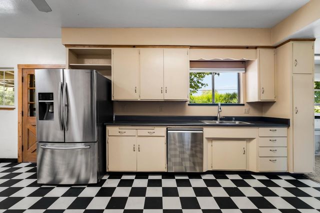 3270 Ayres Holmes Rd, Auburn, CA 95602