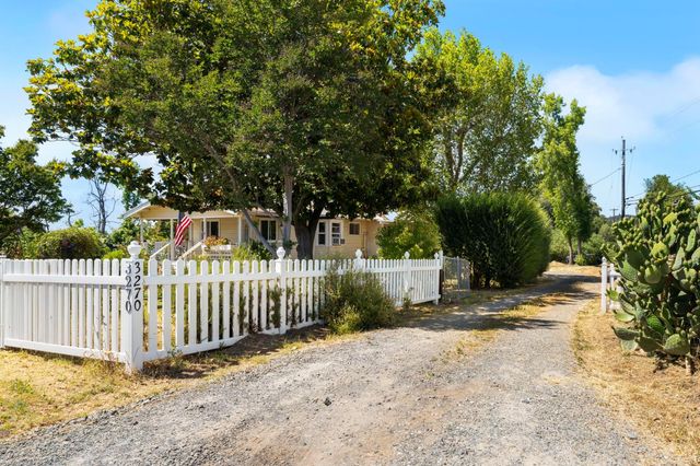 3270 Ayres Holmes Rd, Auburn, CA 95602