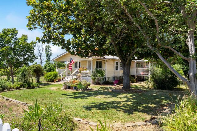 3270 Ayres Holmes Rd, Auburn, CA 95602