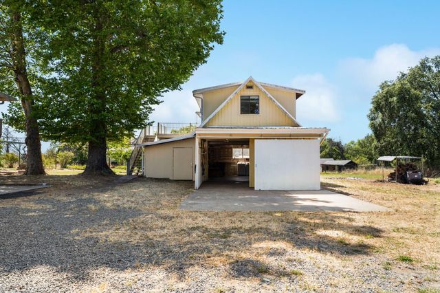 3270 Ayres Holmes Rd, Auburn, CA 95602