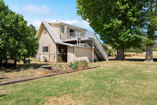 3270 Ayres Holmes Rd, Auburn, CA 95602