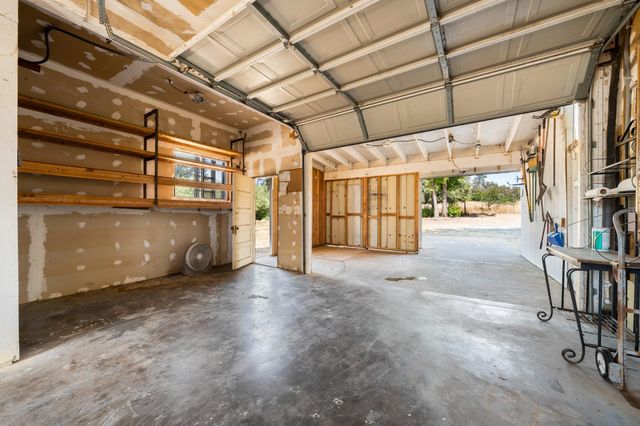 3270 Ayres Holmes Rd, Auburn, CA 95602