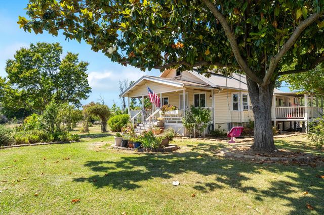 3270 Ayres Holmes Rd, Auburn, CA 95602