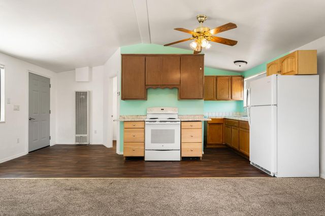 3270 Ayres Holmes Rd, Auburn, CA 95602