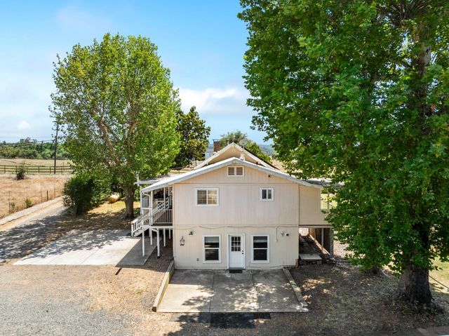 3270 Ayres Holmes Rd, Auburn, CA 95602
