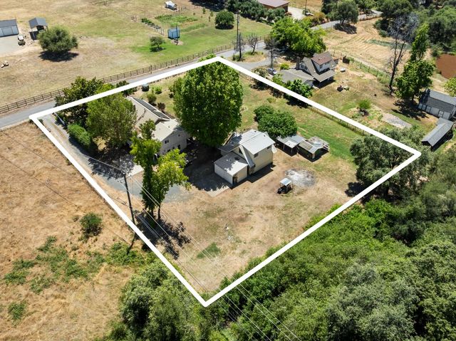 3270 Ayres Holmes Rd, Auburn, CA 95602