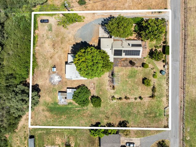 3270 Ayres Holmes Rd, Auburn, CA 95602