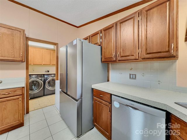 3215 Shadybark Trail, Catawba, SC 29704