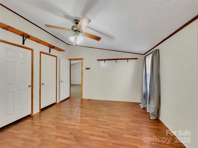 3215 Shadybark Trail, Catawba, SC 29704