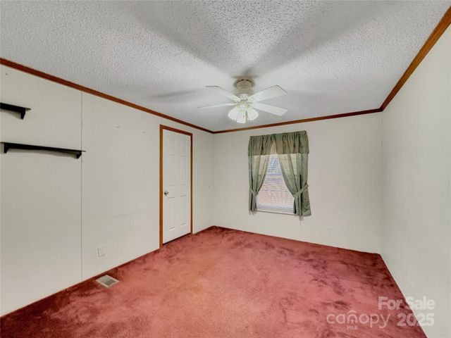 3215 Shadybark Trail, Catawba, SC 29704